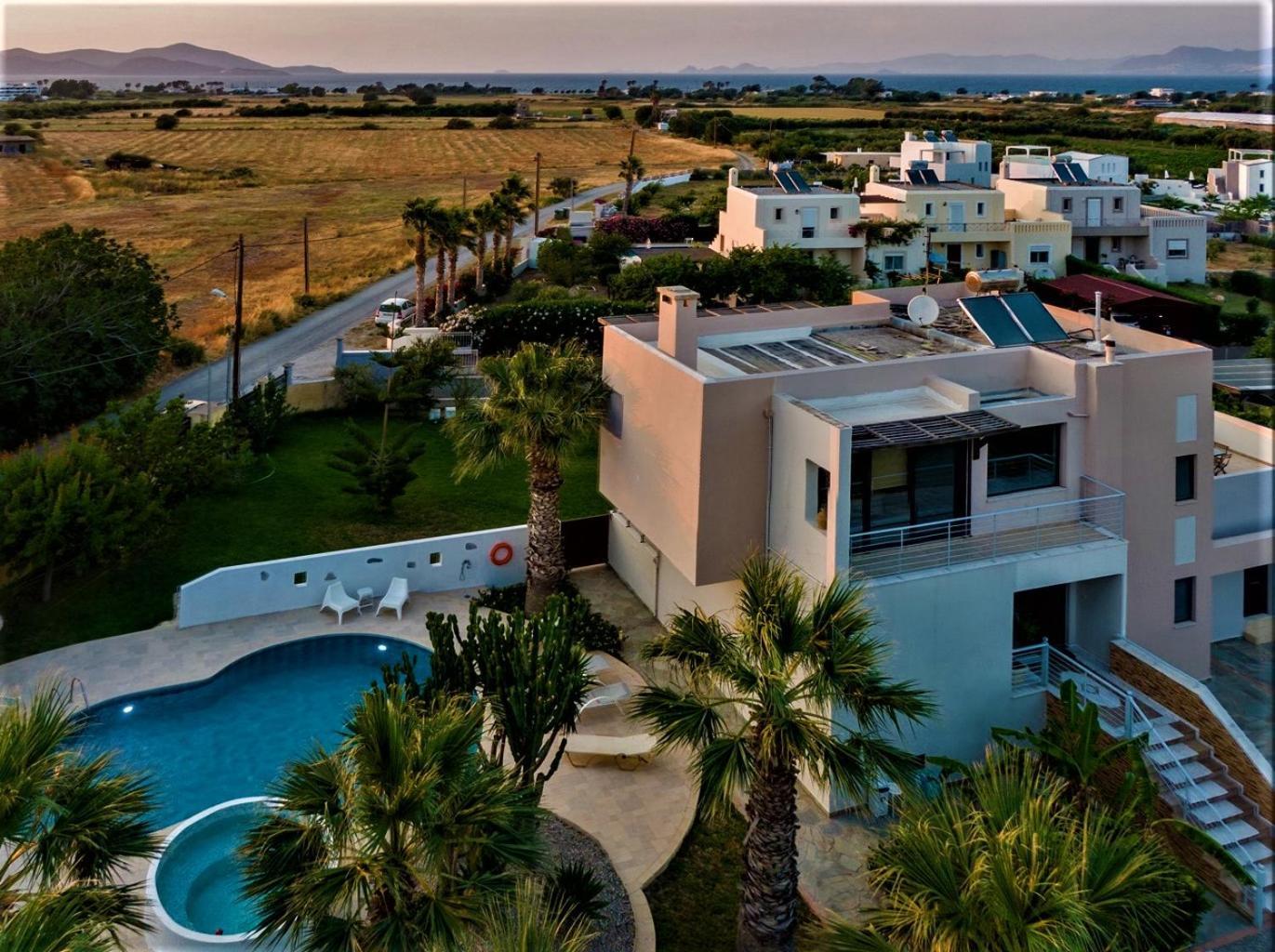 Xenos Villa 2 With A Private Pool,Near The Sea Tigkaki  Exterior photo