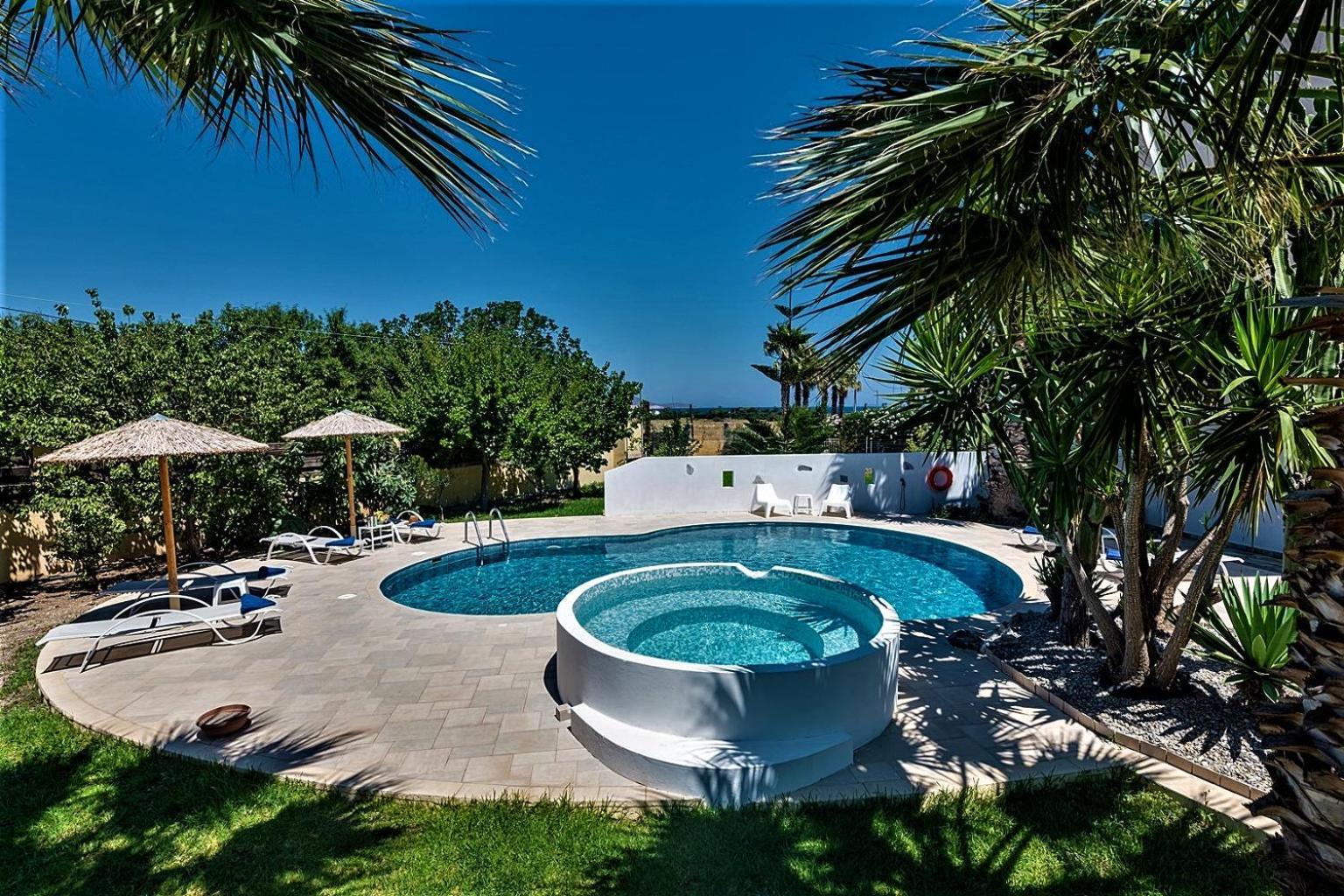 Xenos Villa 2 With A Private Pool,Near The Sea Tigkaki  Exterior photo